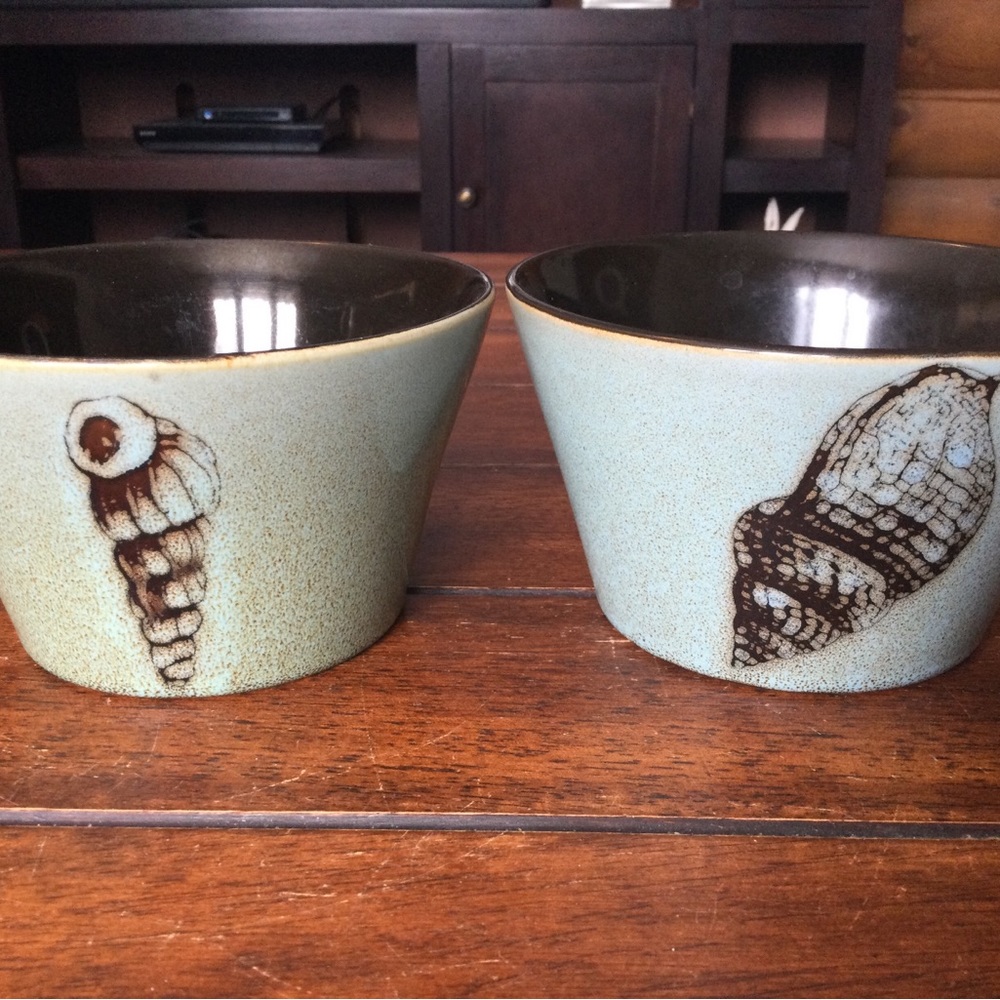 Sanibel Shores Nautical Green Speckled Set of 2 Bowls Seashells